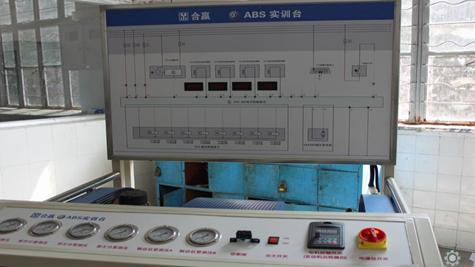 粤北技工学校汽车维修专业实操设备